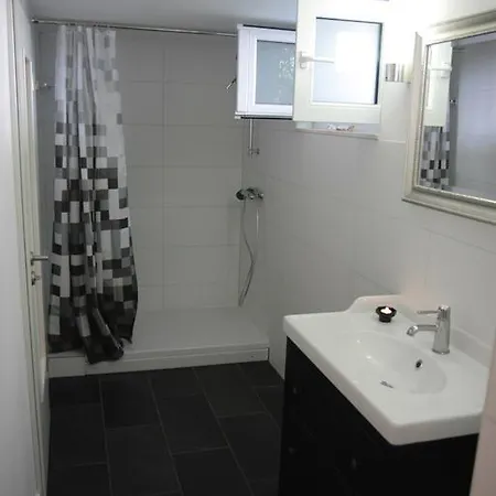 Apartament Agatha Sveti Filip i Jakov